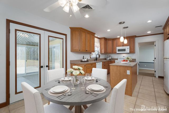 304 Schoolhouse Road, Monroe, NJ 08831