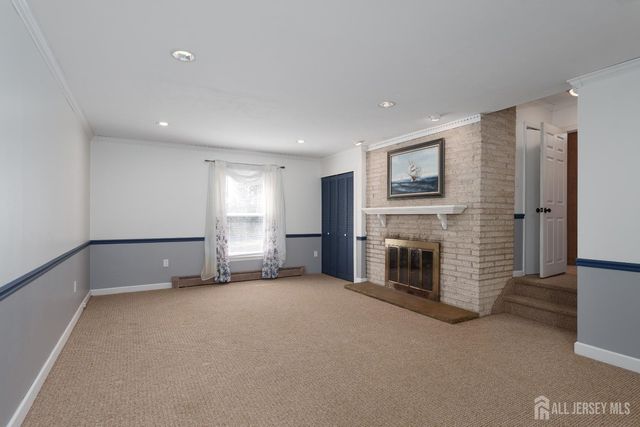 304 Schoolhouse Road, Monroe, NJ 08831