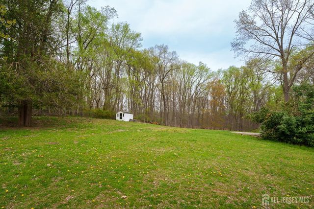 304 Schoolhouse Road, Monroe, NJ 08831