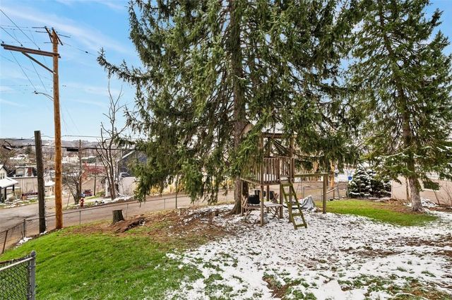 223 Hazelwood Ave, Emsworth, PA 15202