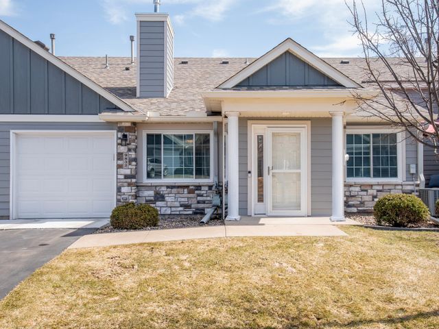 9832 Moonbeam Lane, Woodbury, MN 55125