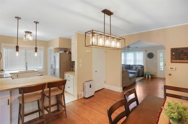 618 Arthur Avenue, Des Moines, IA 50313