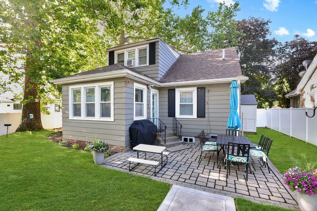 618 Arthur Avenue, Des Moines, IA 50313