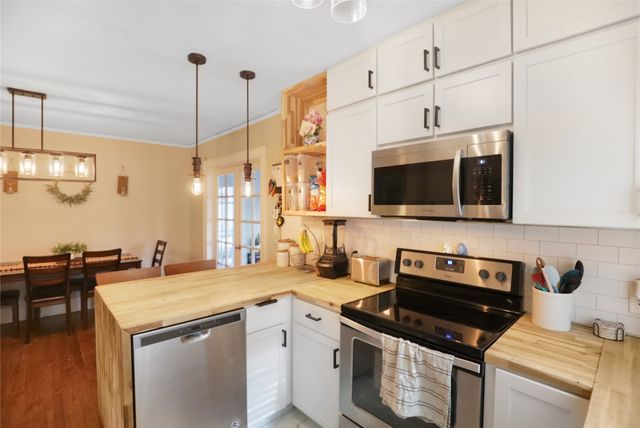 618 Arthur Avenue, Des Moines, IA 50313