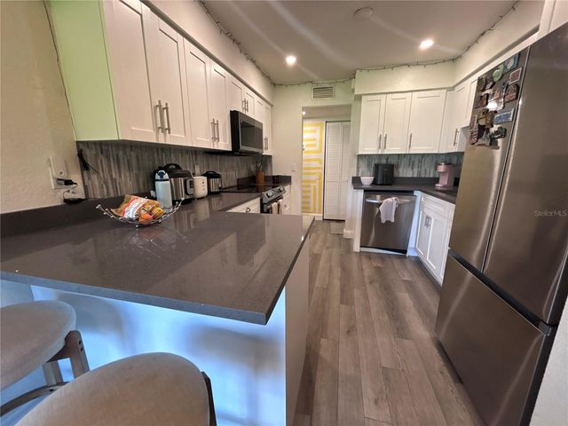 4401 S SEMORAN BOULEVARD 4, Orlando, FL 32822