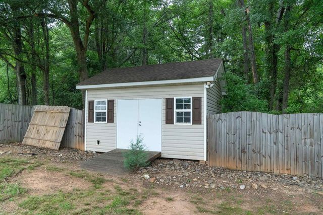 11 Churchfield Court, Greer, SC 29651
