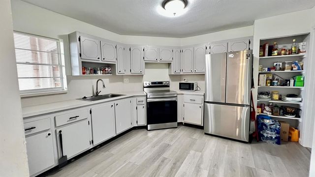 7 Greenway Village N 105, Royal Palm Beach, FL 33411