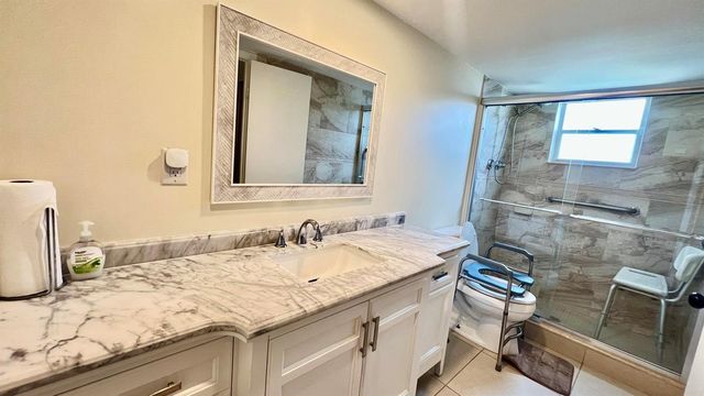 7 Greenway Village N 105, Royal Palm Beach, FL 33411