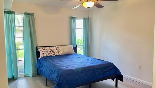 7 Greenway Village N 105, Royal Palm Beach, FL 33411