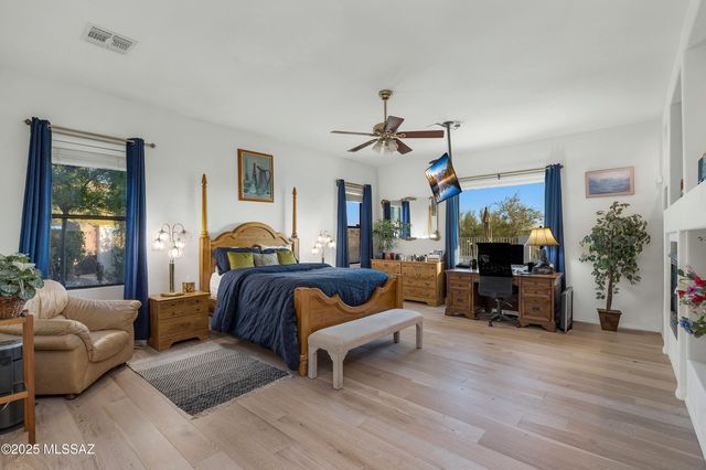 1798 S Sunlit Sand Place, Tucson, AZ 85748