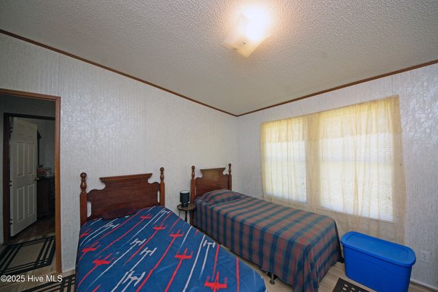 1094 Hinestown Road, Jacksonville, NC 28540