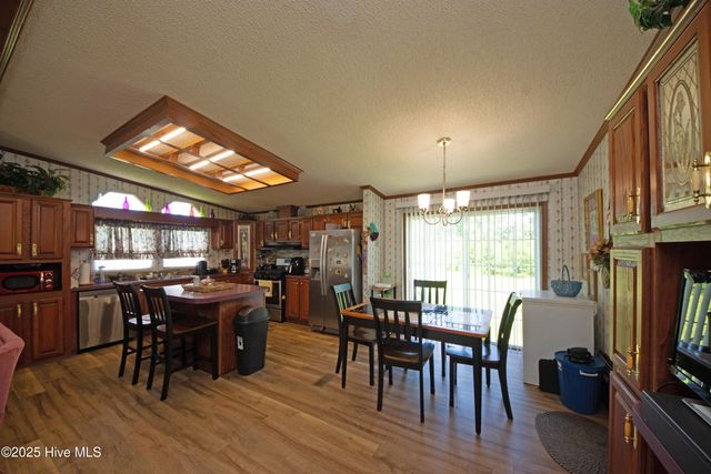 1094 Hinestown Road, Jacksonville, NC 28540