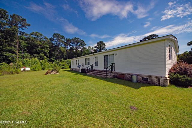 1094 Hinestown Road, Jacksonville, NC 28540