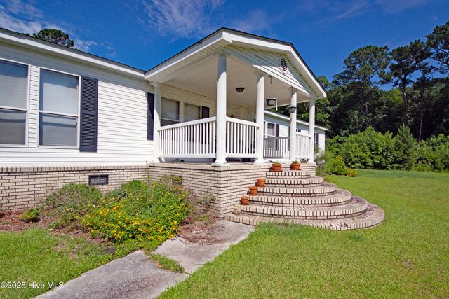 1094 Hinestown Road, Jacksonville, NC 28540