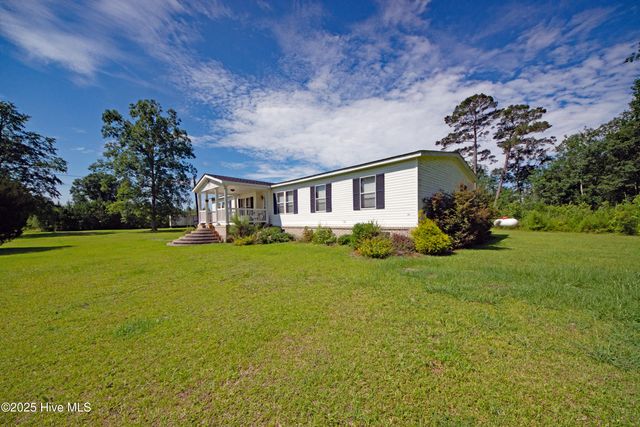 1094 Hinestown Road, Jacksonville, NC 28540