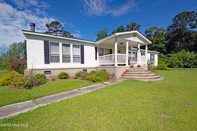 1094 Hinestown Road, Jacksonville, NC 28540