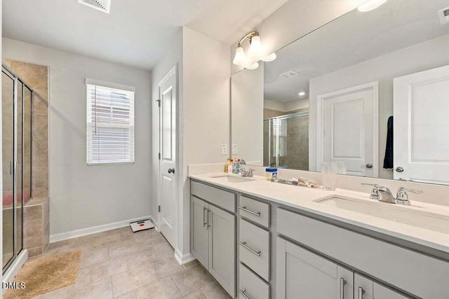 749 Cainhoy Court, Zebulon, NC 27597