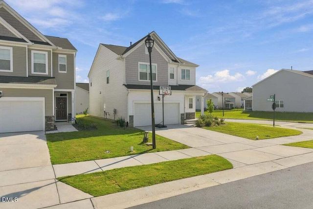 749 Cainhoy Court, Zebulon, NC 27597
