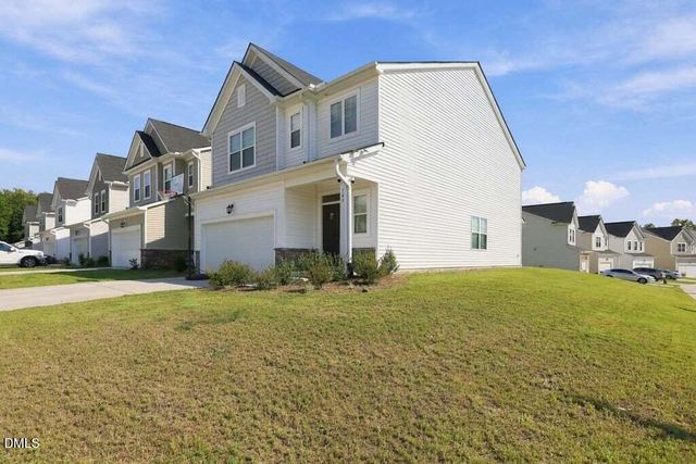 749 Cainhoy Court, Zebulon, NC 27597
