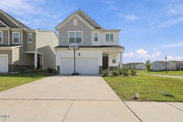 749 Cainhoy Court, Zebulon, NC 27597