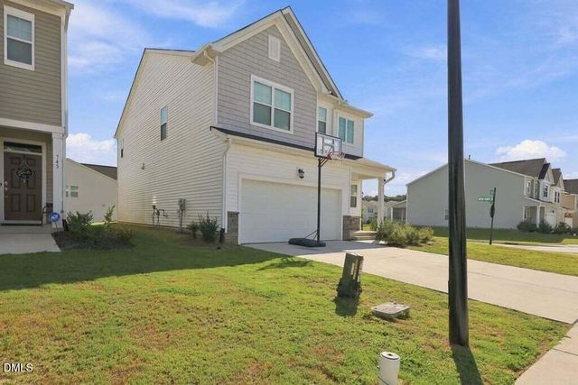 749 Cainhoy Court, Zebulon, NC 27597