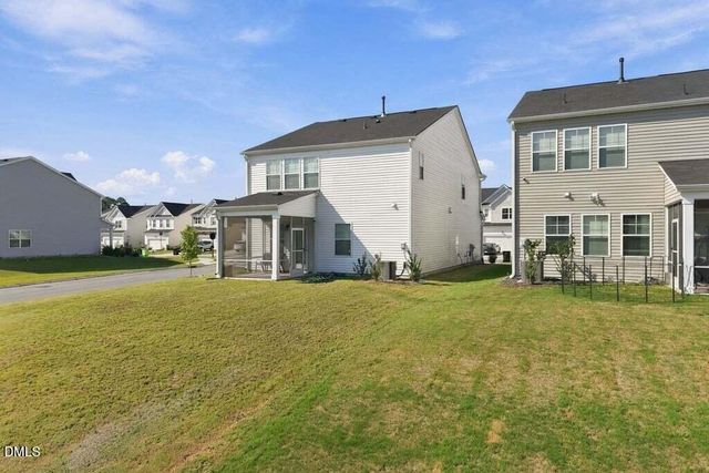 749 Cainhoy Court, Zebulon, NC 27597