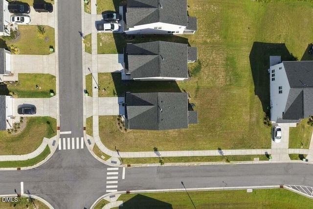 749 Cainhoy Court, Zebulon, NC 27597