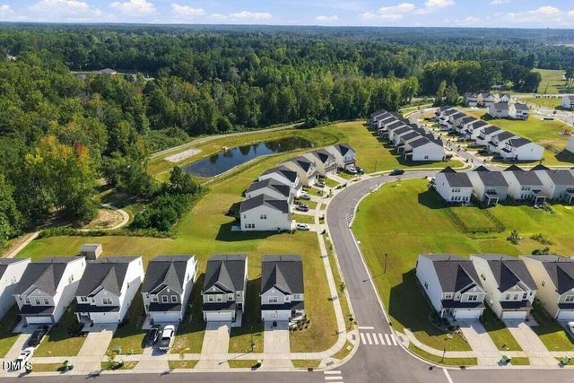 749 Cainhoy Court, Zebulon, NC 27597