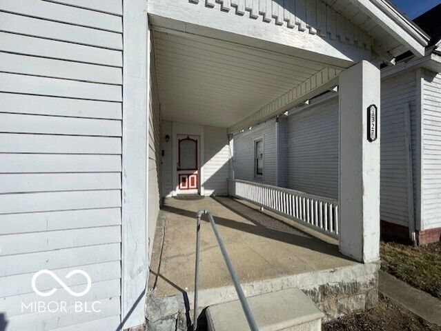 1327 Sycamore Street, Columbus, IN 47201