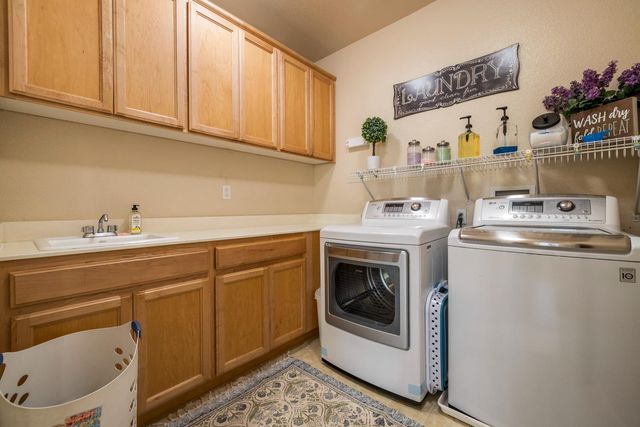 2451 Basque Dr, Tracy, CA 95304