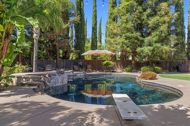 2451 Basque Dr, Tracy, CA 95304