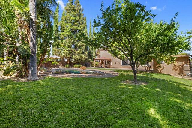 2451 Basque Dr, Tracy, CA 95304