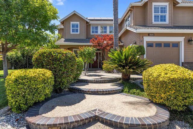2451 Basque Dr, Tracy, CA 95304