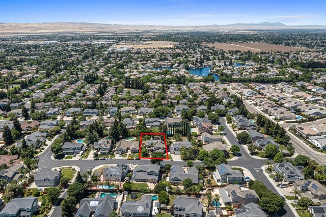 2451 Basque Dr, Tracy, CA 95304