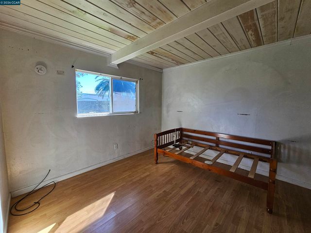 604 Harrison Dr, Richmond, CA 94806