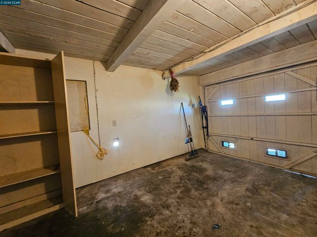 604 Harrison Dr, Richmond, CA 94806