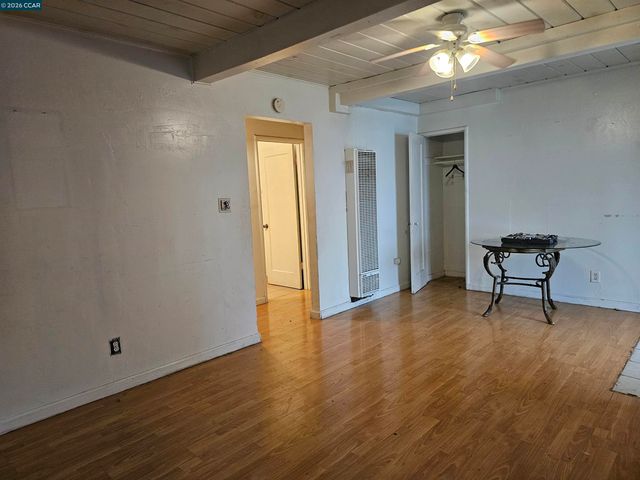 604 Harrison Dr, Richmond, CA 94806