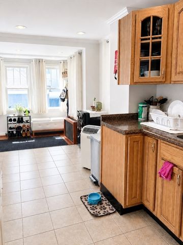 61 Church Street, New Bedford, MA 02746