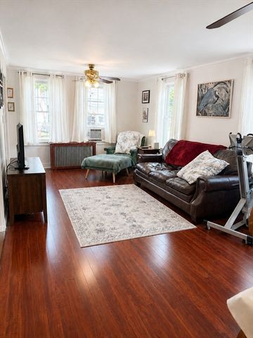 61 Church Street, New Bedford, MA 02746