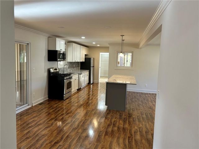 4642 Elmhurst Drive, Douglasville, GA 30135