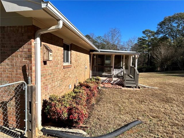 4642 Elmhurst Drive, Douglasville, GA 30135