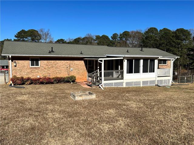 4642 Elmhurst Drive, Douglasville, GA 30135