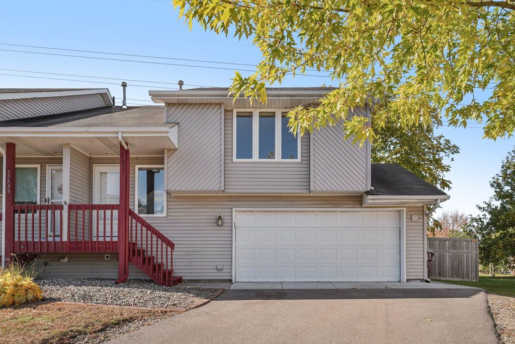 15931 Hyland Pointe Court, Apple Valley, MN 55124