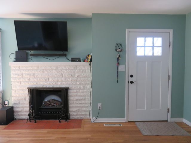 1705 E Latoka Street, Springfield, MO 65804