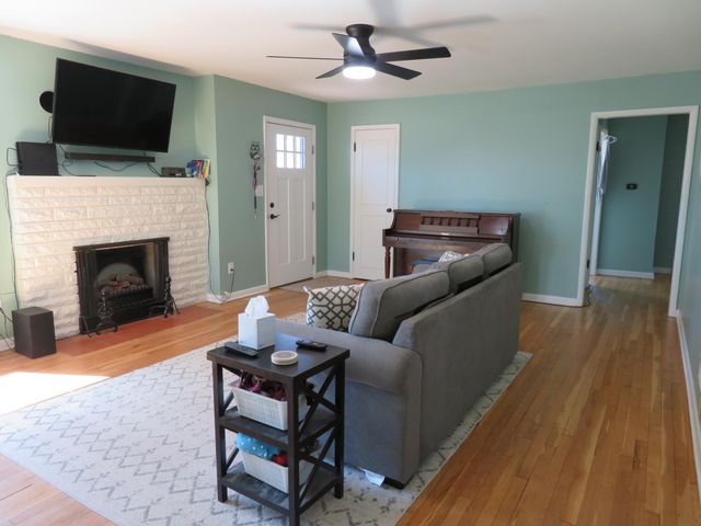 1705 E Latoka Street, Springfield, MO 65804