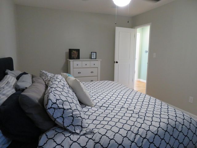 1705 E Latoka Street, Springfield, MO 65804