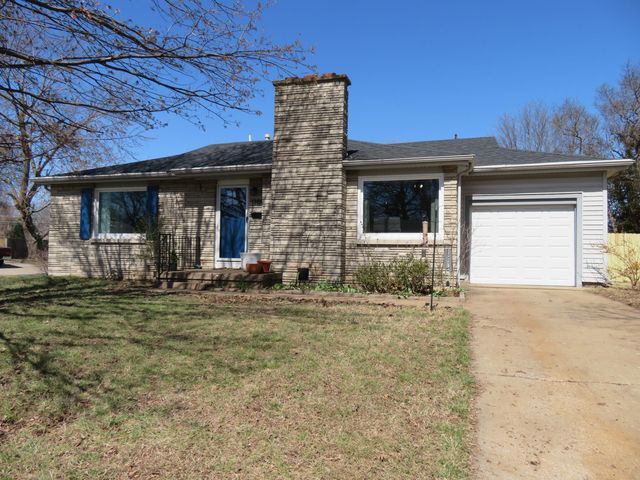 1705 E Latoka Street, Springfield, MO 65804