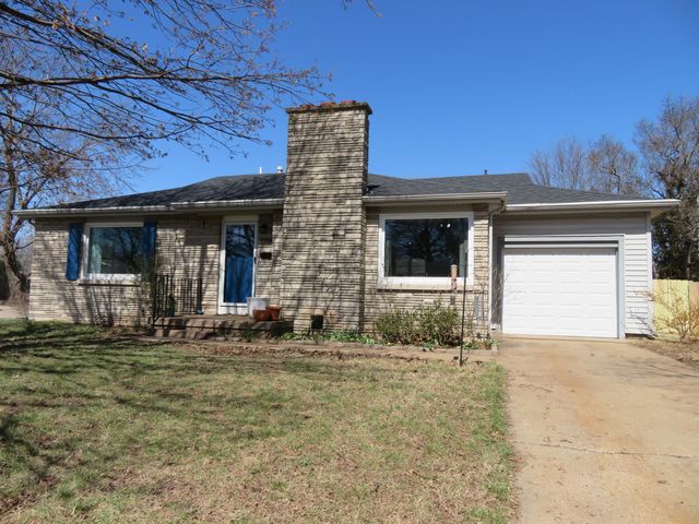 1705 E Latoka Street, Springfield, MO 65804