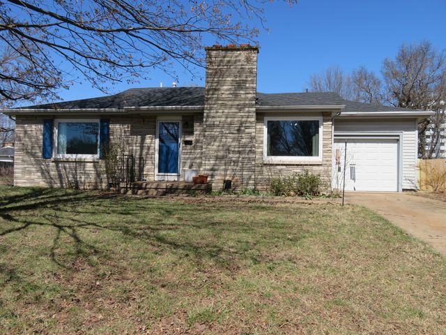 1705 E Latoka Street, Springfield, MO 65804