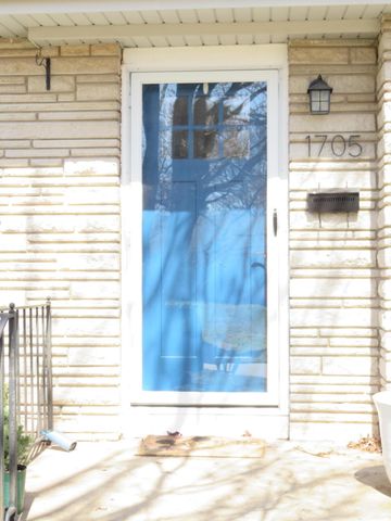 1705 E Latoka Street, Springfield, MO 65804